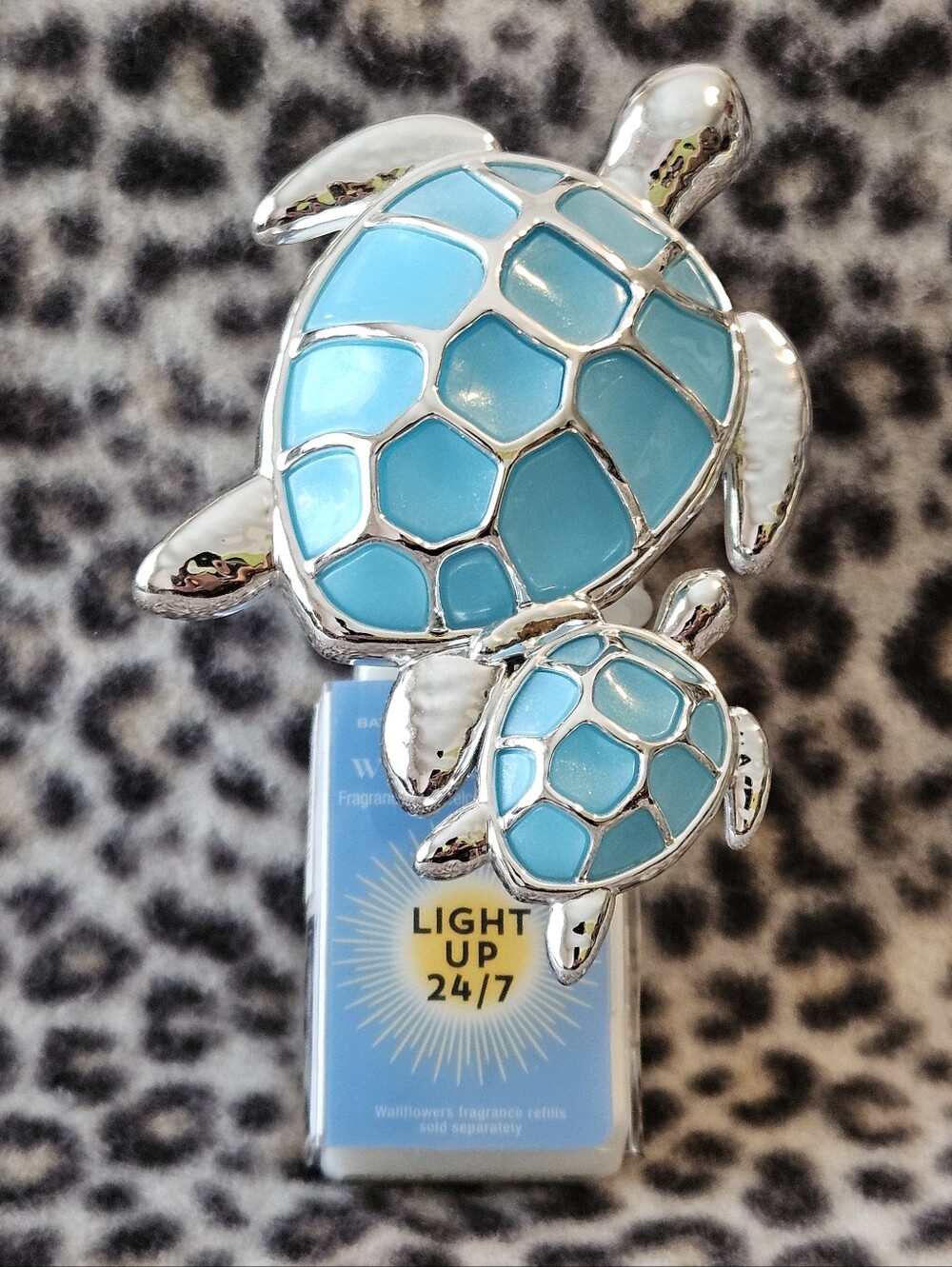 Bath & Body Works Blue Silver Turtles Light Up 24/7 Wallflowers Bulb Holder NWT
